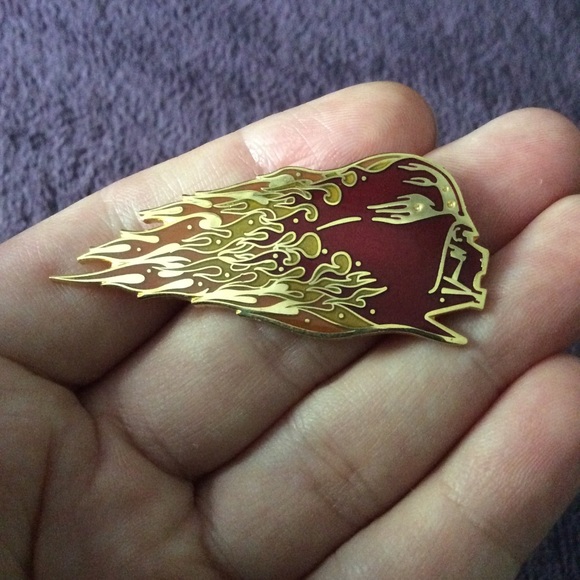 Darth Vader Revenge of the Sith Collectors Pin - Picture 4 of 9